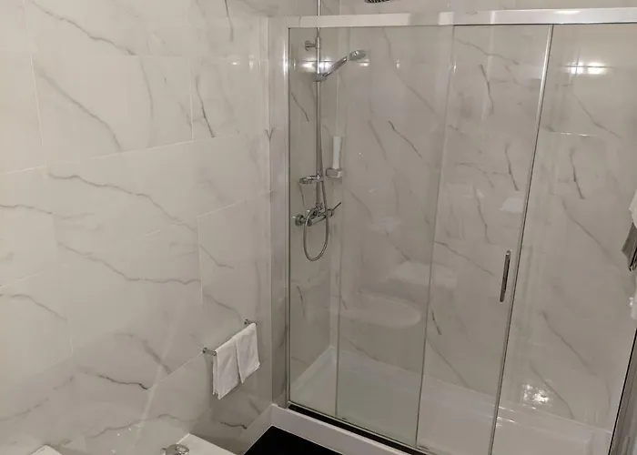 Apartment Em Monsanto - *