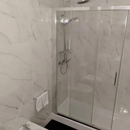 Appartement Em Monsanto - *